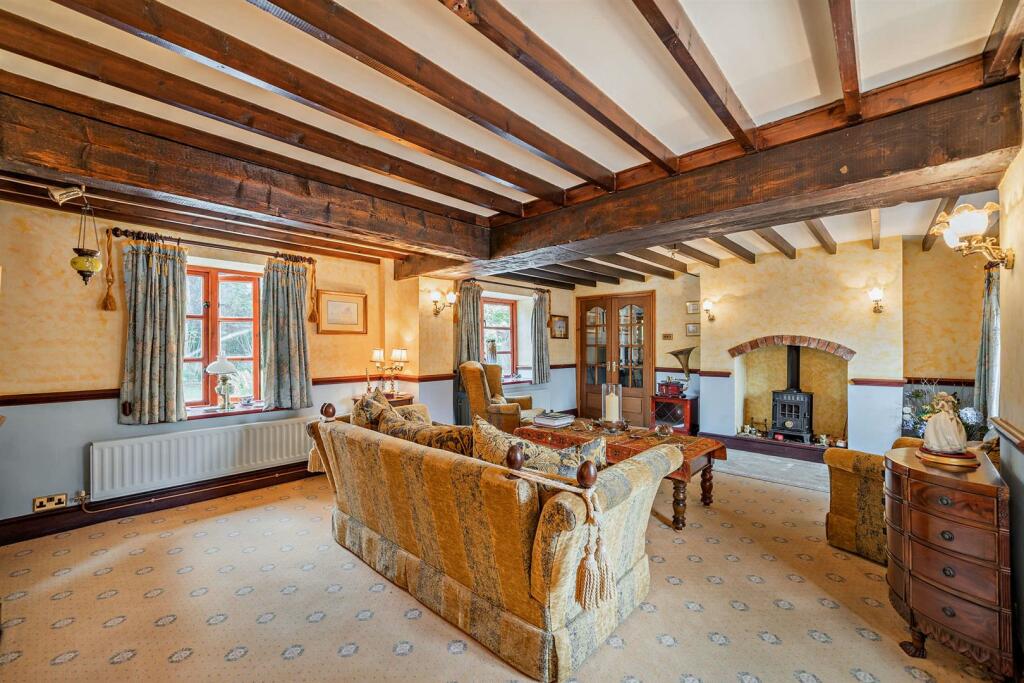 8558170-interior05-800.jpg