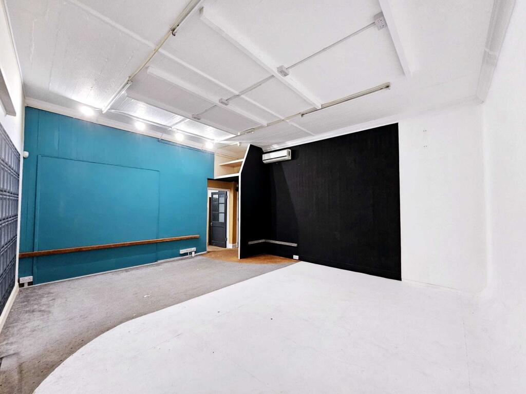 2df5d51a-2330-4a01-8348-ed7d100bb057