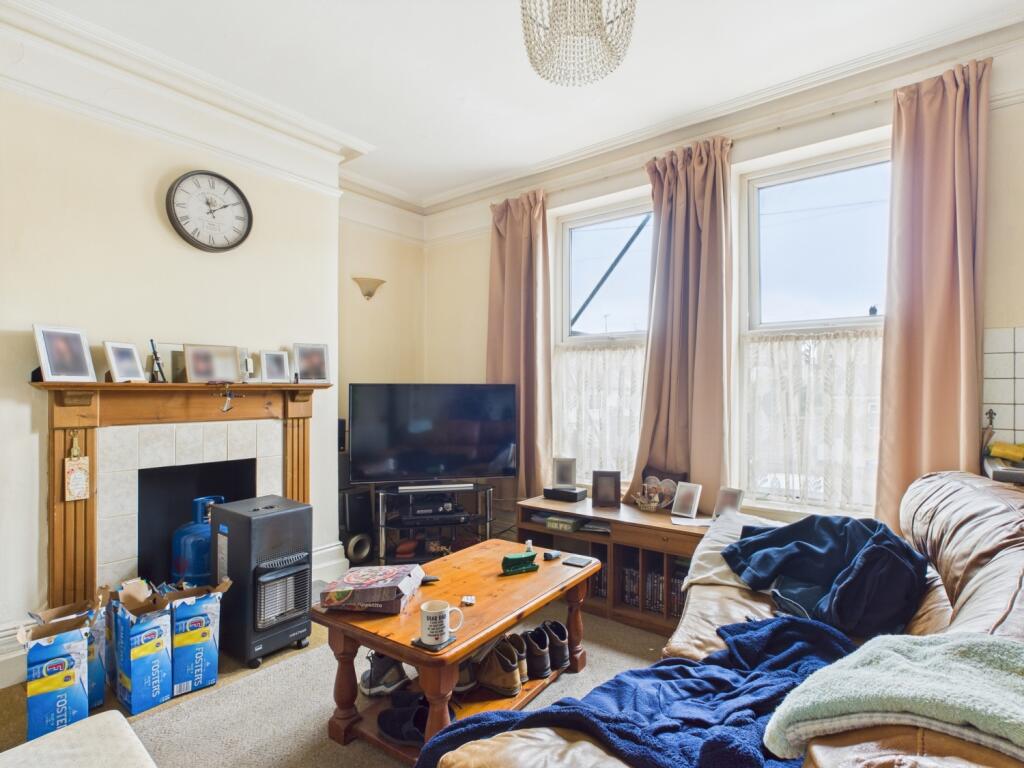 CAM03062G0-PR0148-STILL002