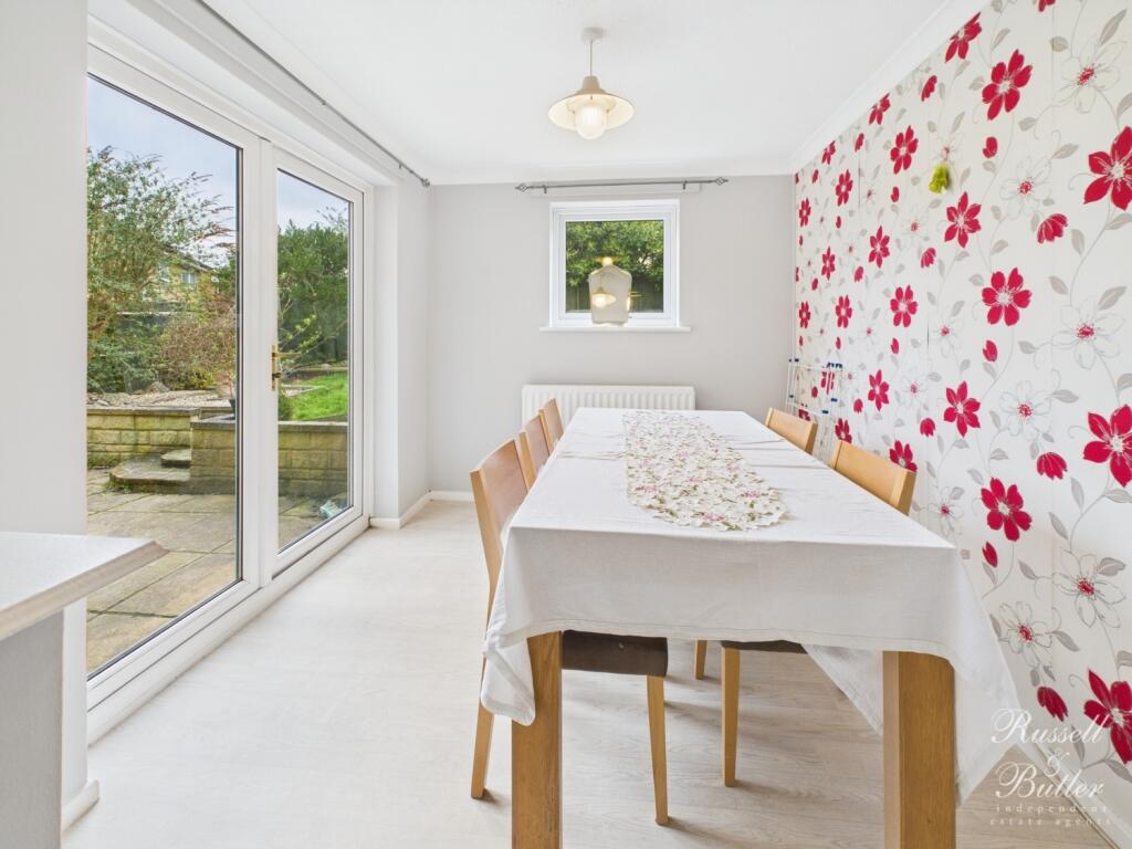 CAM01995G0-PR0279-STILL004