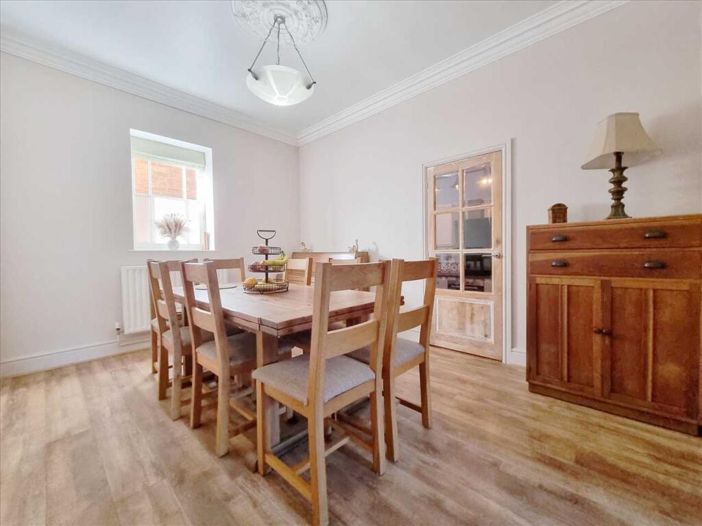 Dining Room: