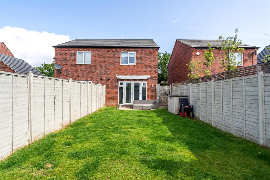 28 Dewberry Road_5.jpg