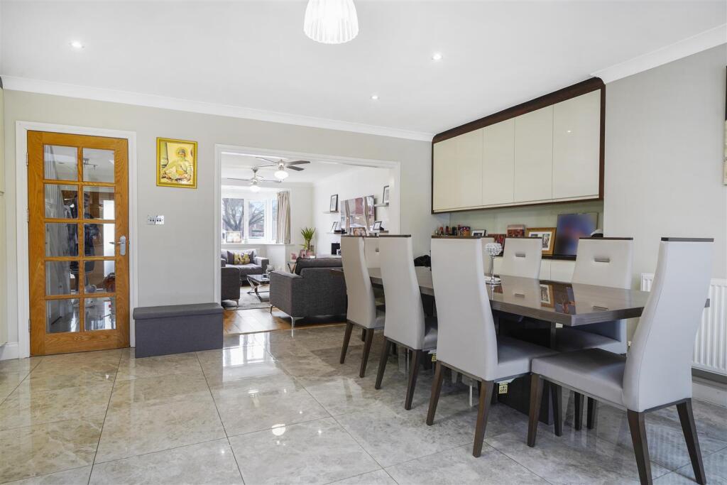 35 Spinney Drive - YvdikLmTtA3eIpHznmFg.jpg