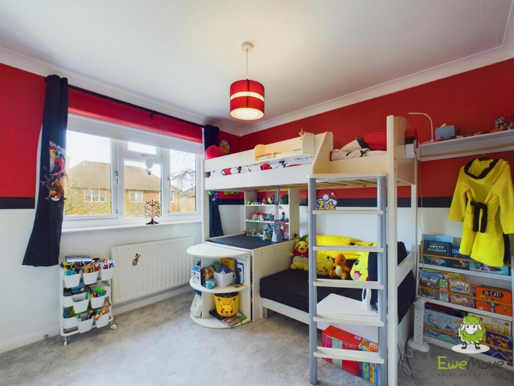 CAM03778G0-PR0171-STILL038