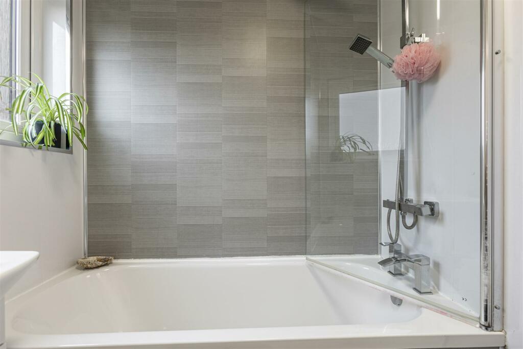 1 Whitefield Avenue Newtown 36.JPG