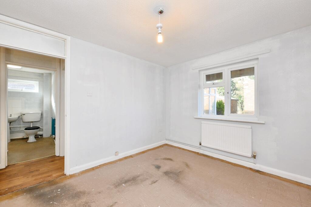 42 The Crescent, St Ives, Cambridgeshire, PE27 6TA