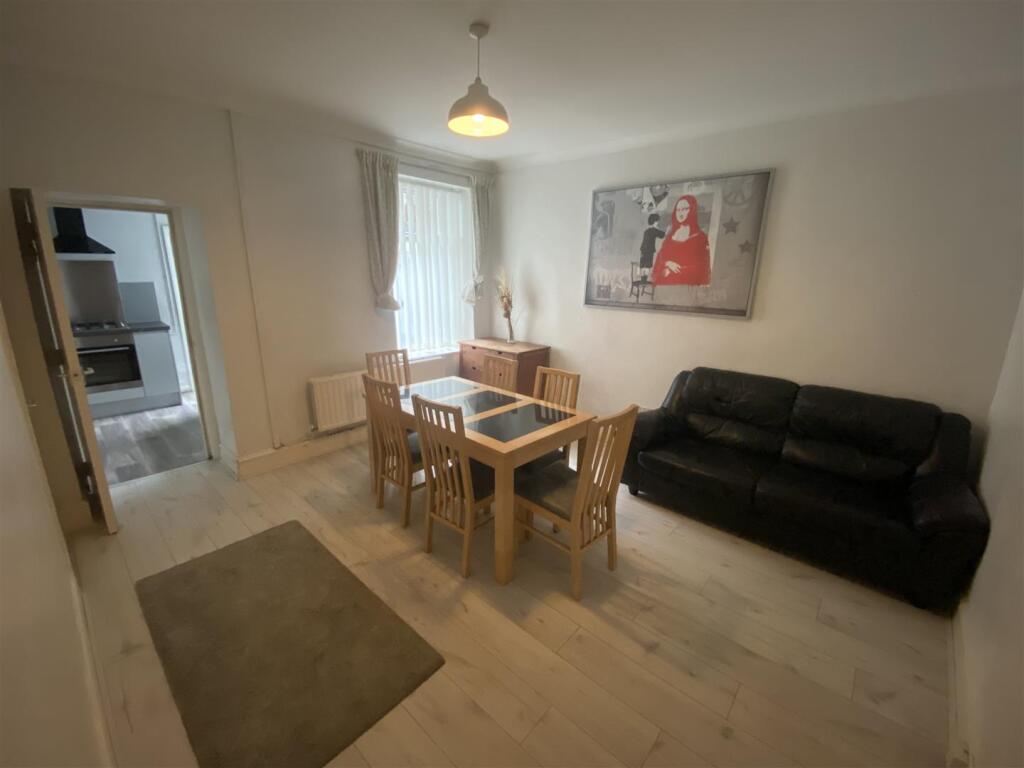 Dining Room / Lounge