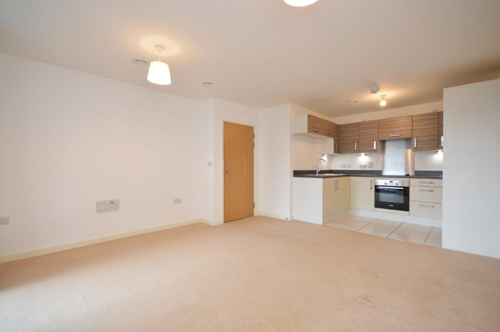 Kitchen/ Living Room