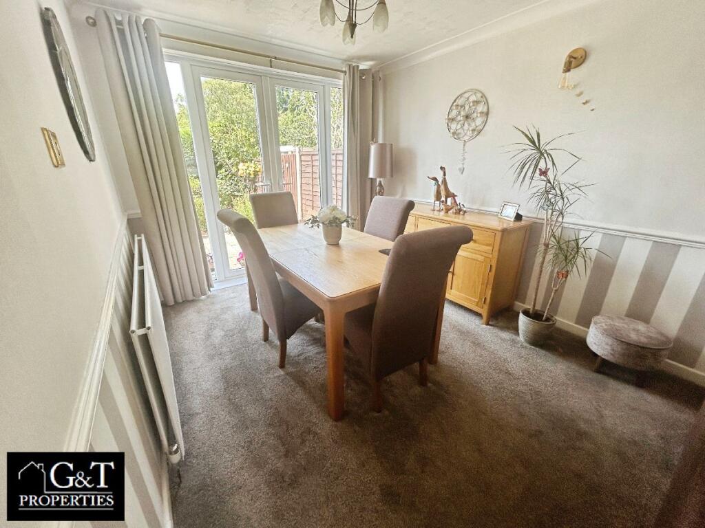 RECEPTION ROOM/DINING ROOM