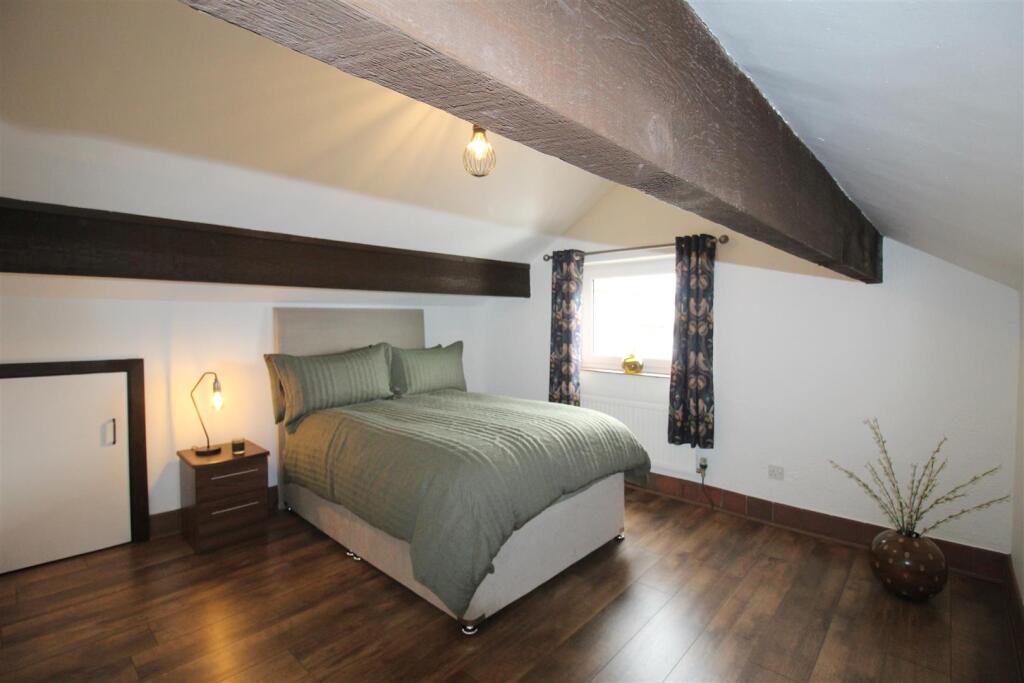 Fieldway, 4 Bedroom Three.JPG