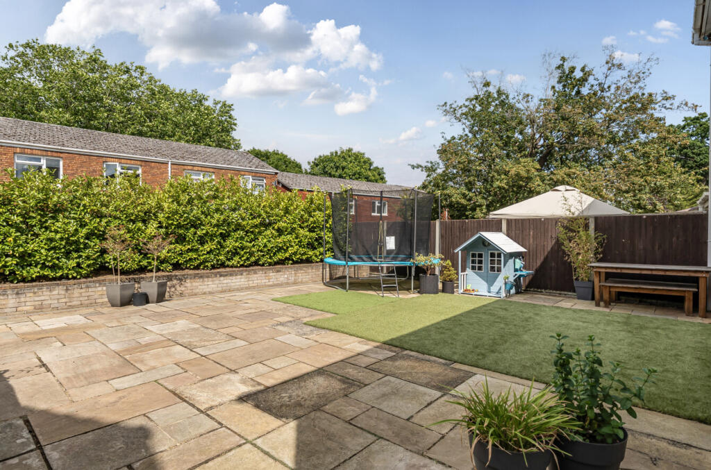 1315624-17-685af6...