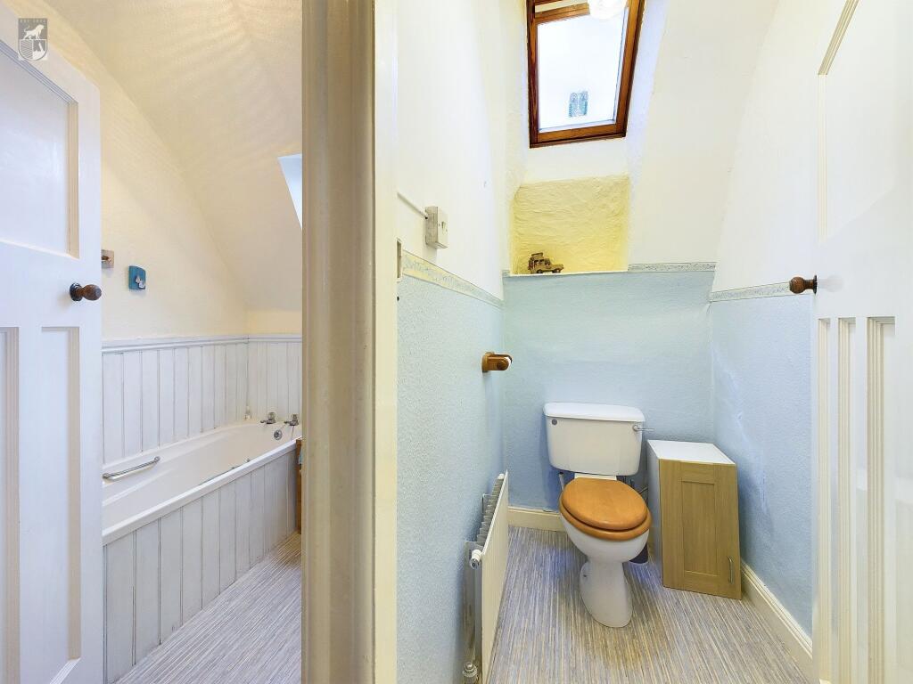 W/C / Bathroom