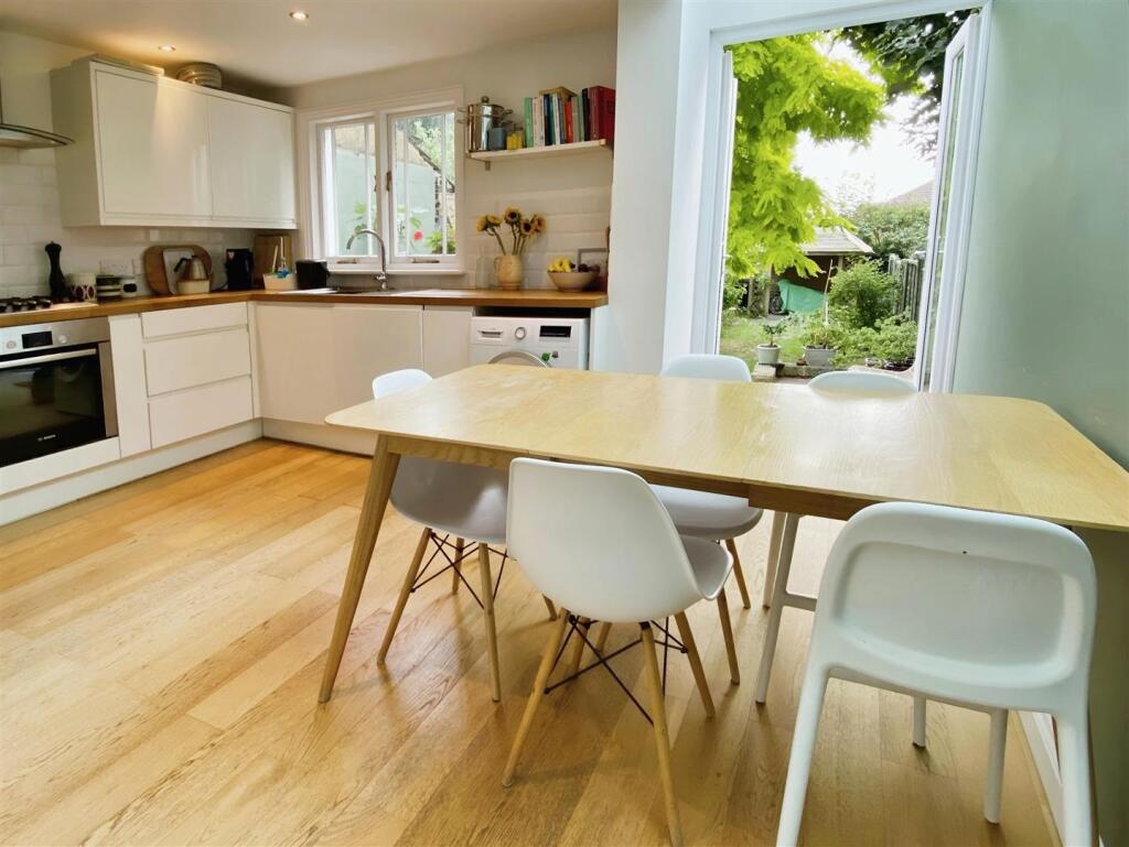 Kitchen/Breakfast Room