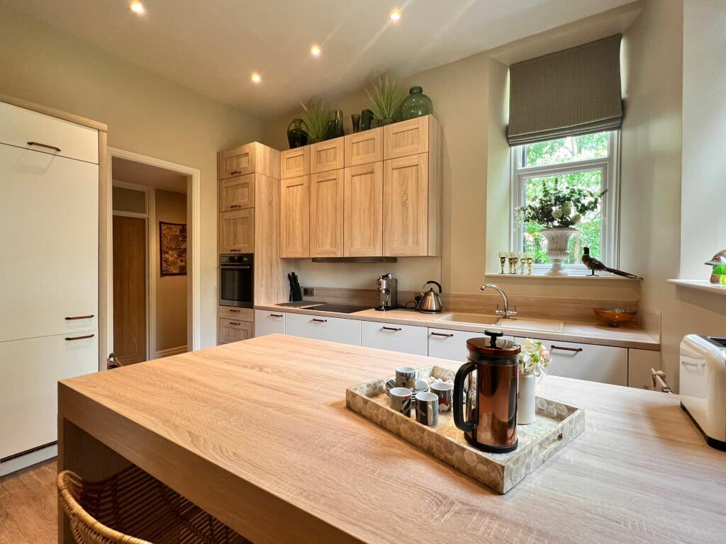 OPEN PLAN LIVING DINING KITCHEN