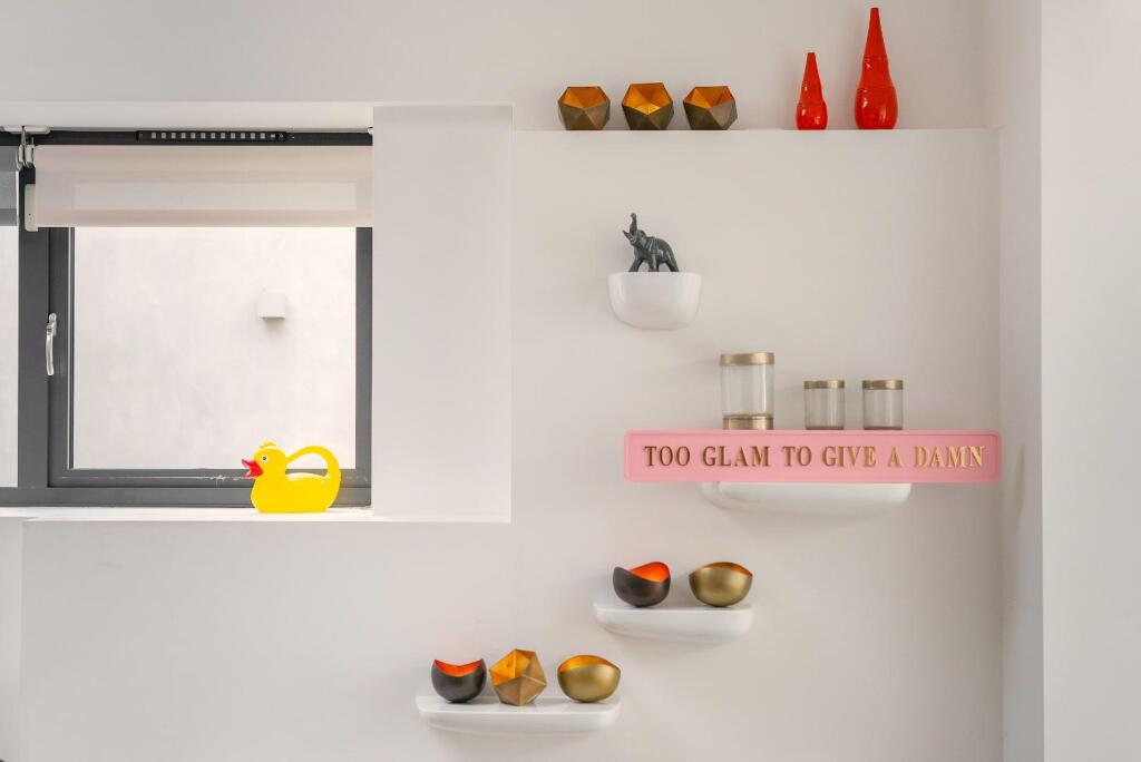 1W1TCN - Office Area B.jpg