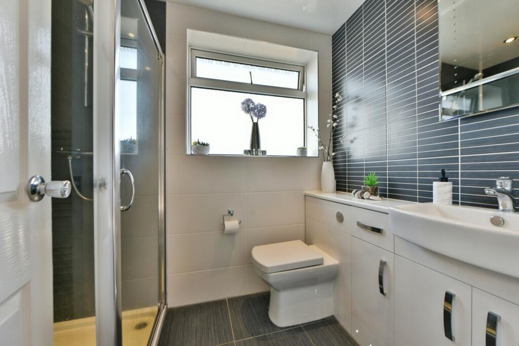 Shower Room/Wc
