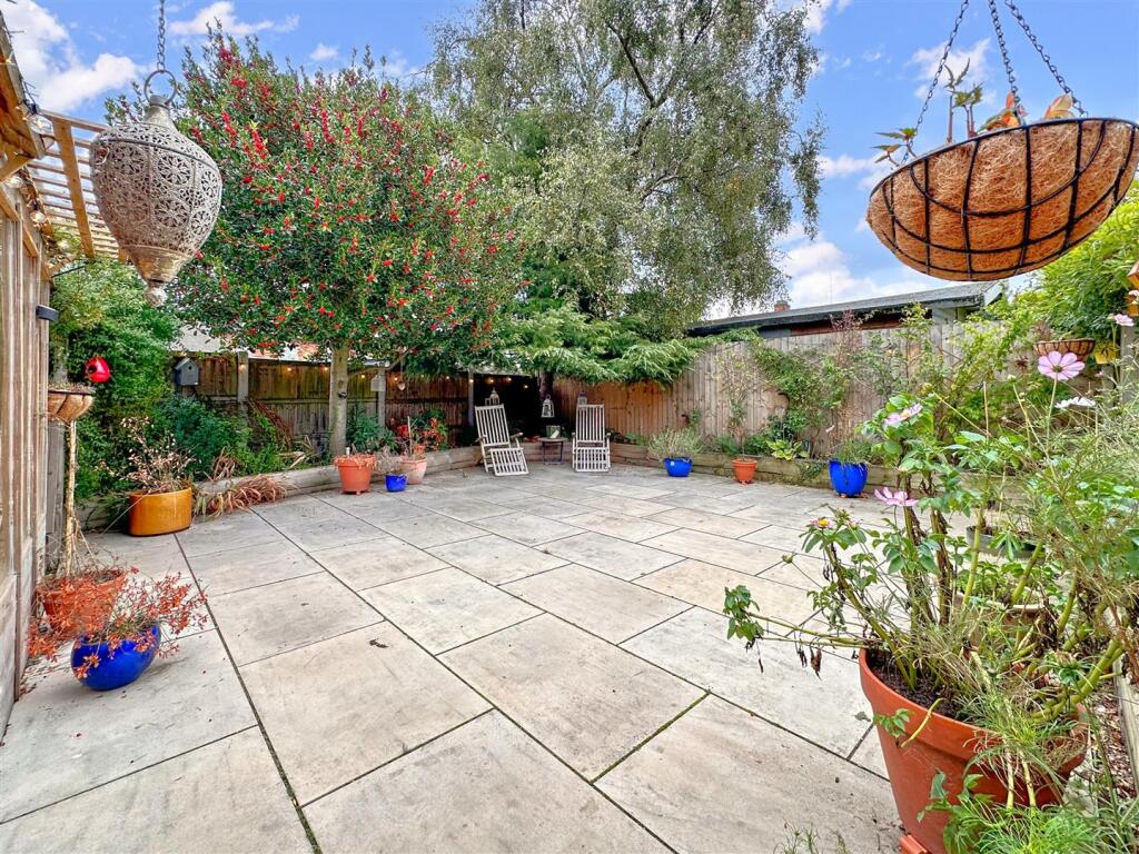 Secluded Paved Entertainment Area 052