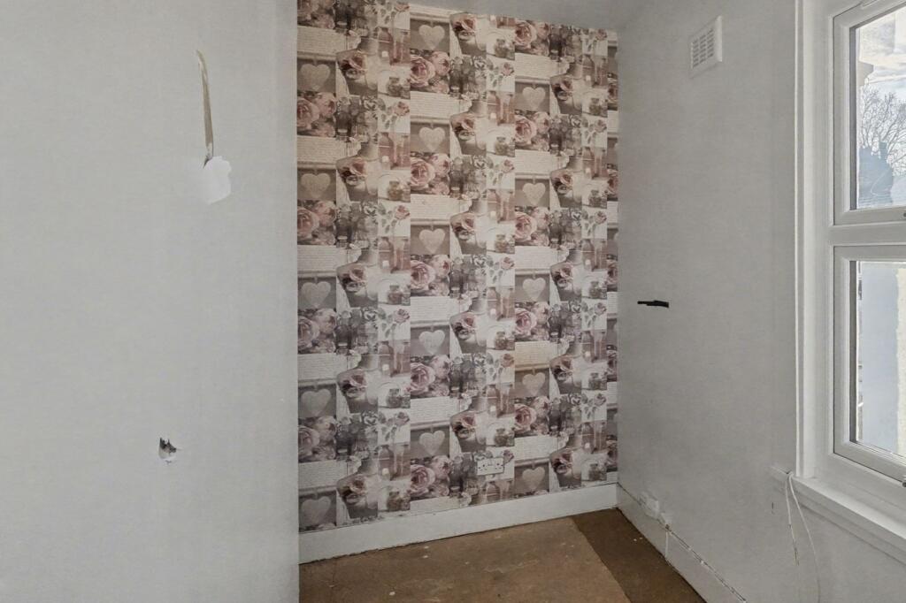 Flat 3, 59 Strathblaine Road, Battersea, London, SW11 1RG