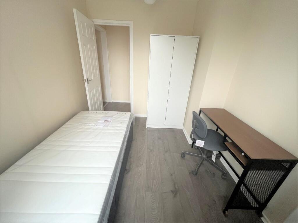 Bedroom two alternative view