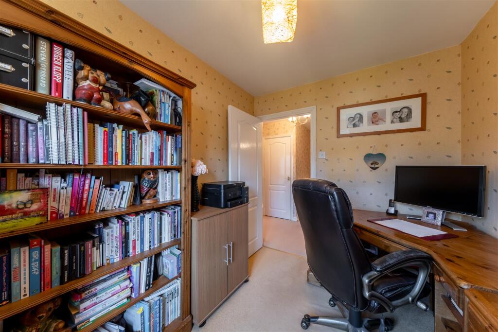 10 Knightsbridge Avenue-025.jpg