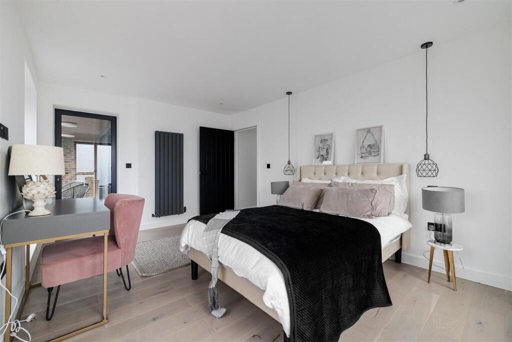 Cleveland House, E7
