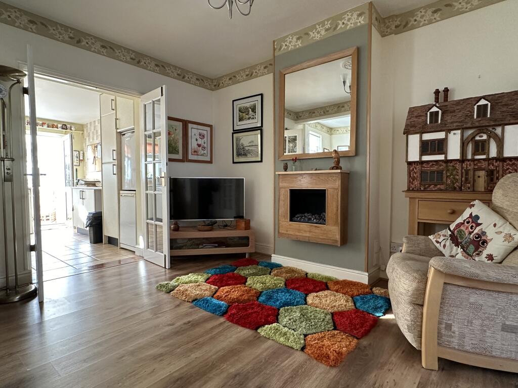 Living Room 1.JPG