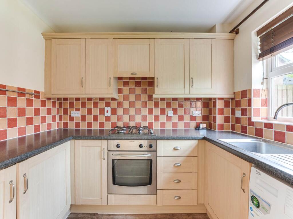 Kitchen (2)