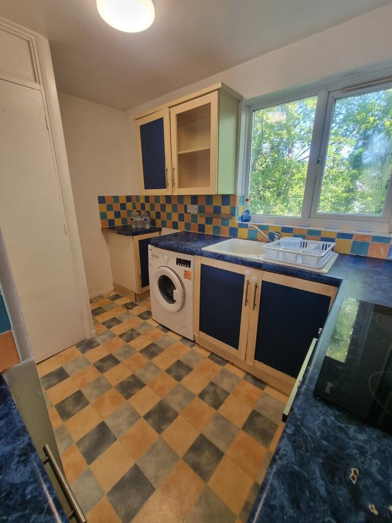 Chaffinch Close, London, N9