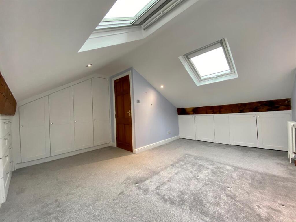 Bedroom3.jpg