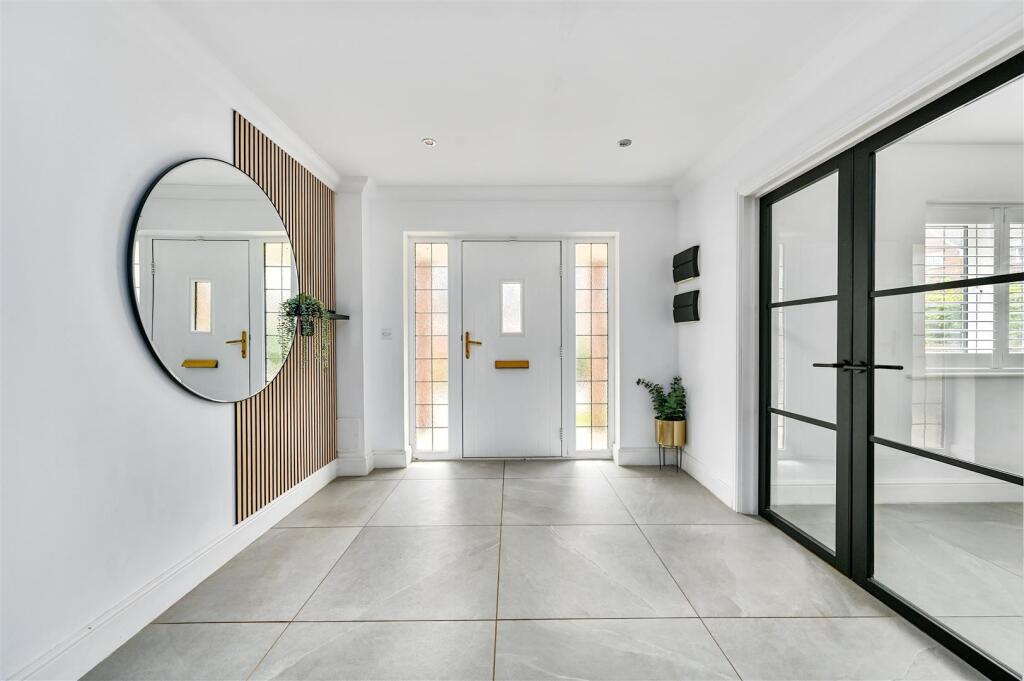 2 THE RUSSETTS - TN377FA (22).jpg