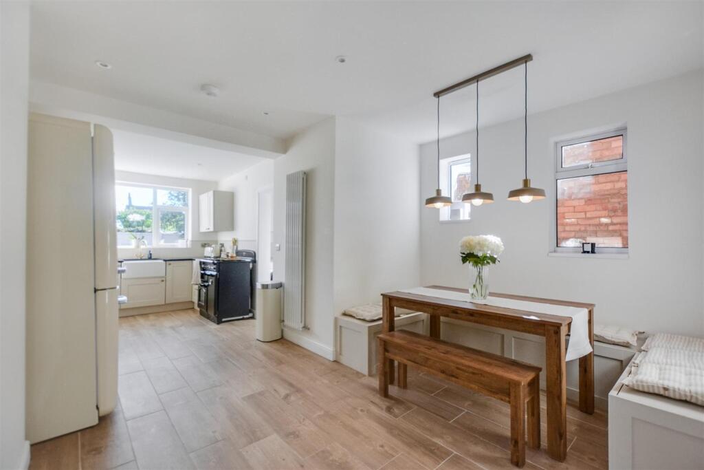 Living/Dining Kitchen