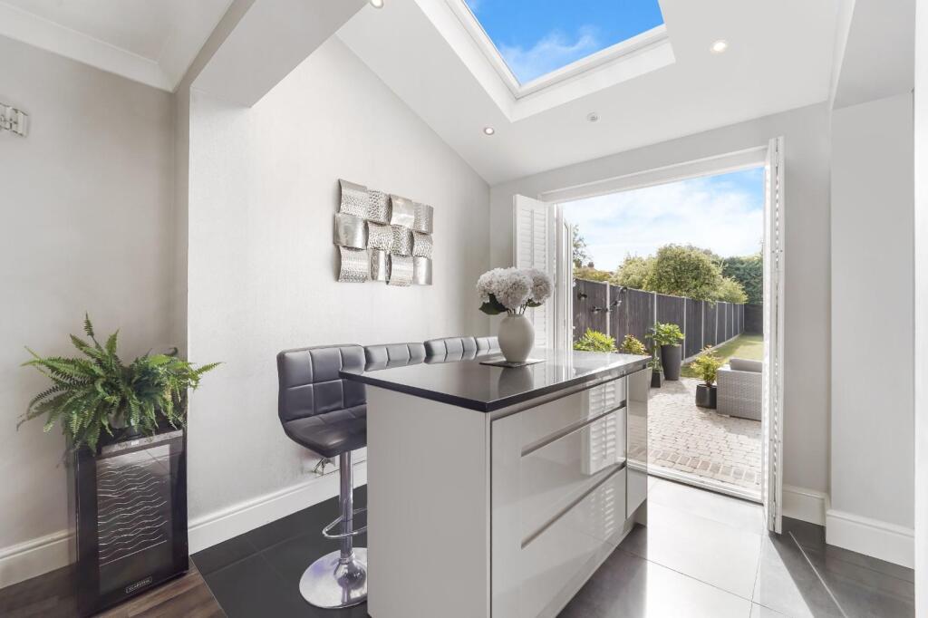 GAYFERE ROAD (8).jpg