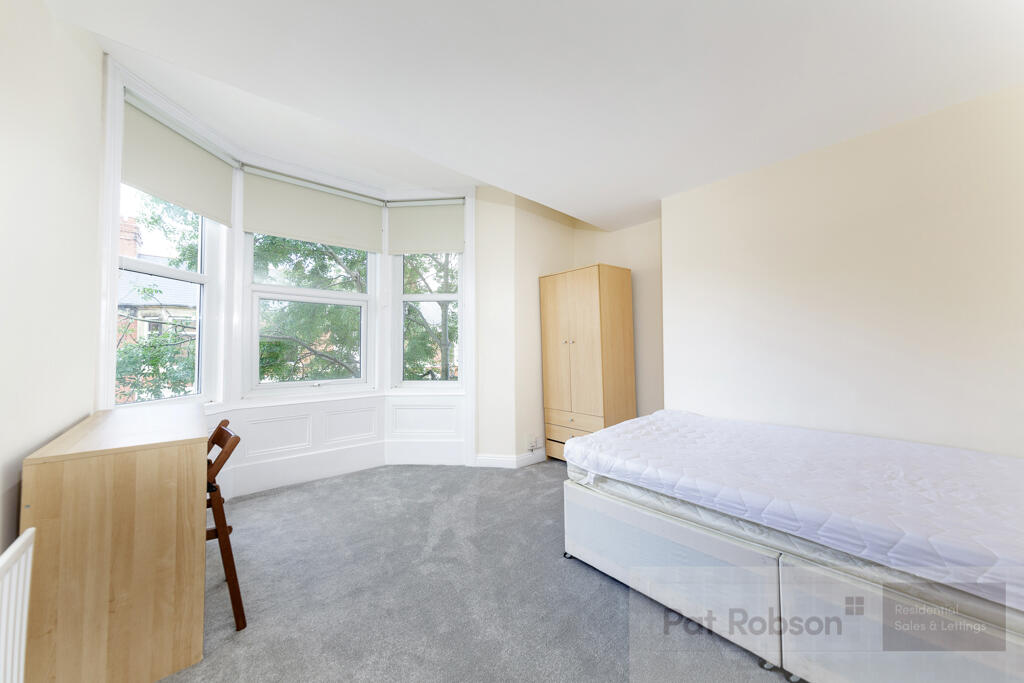 77 SHORTRIDGE899.jpg