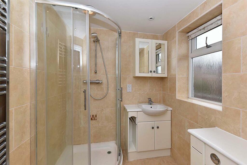 3 Greenway bath.jpg
