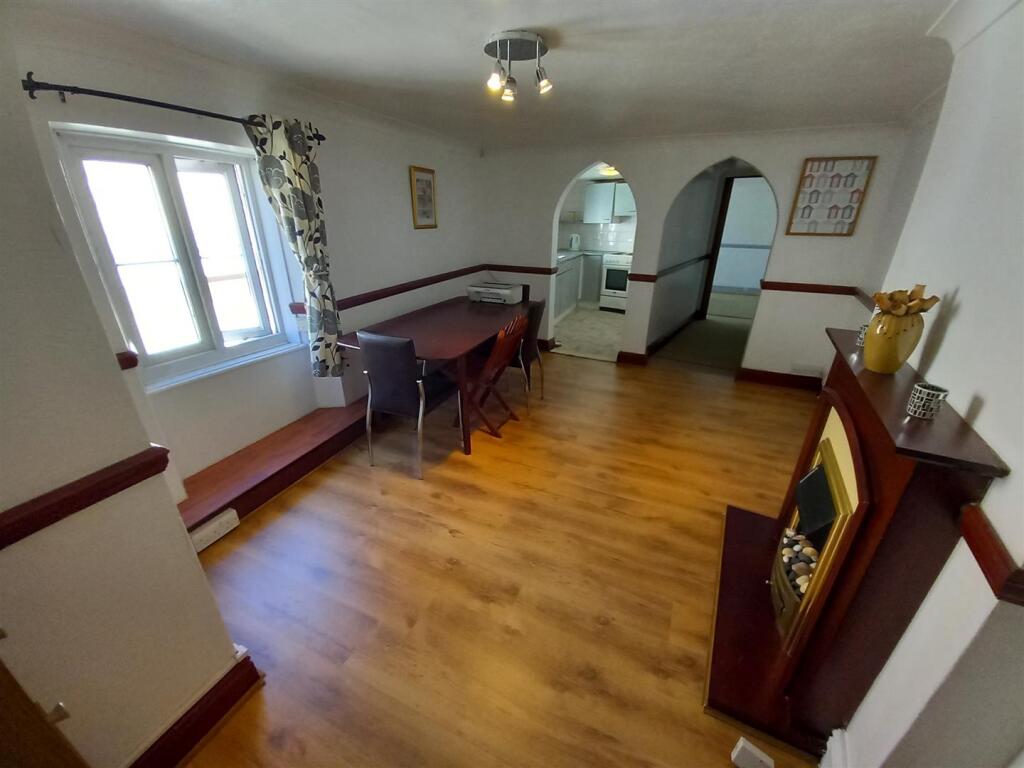 North Road Flat Recep.jpg