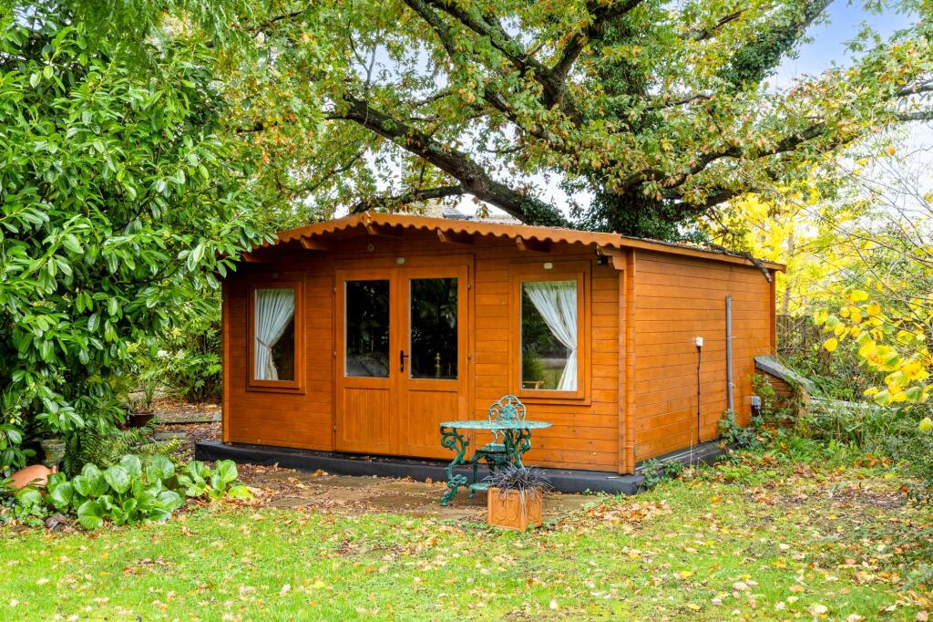 Garden Cabin