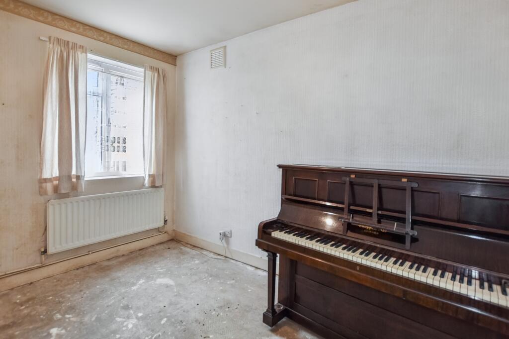 Flat A, 65 Riverdale Road, Plumstead, London, SE18 1PD
