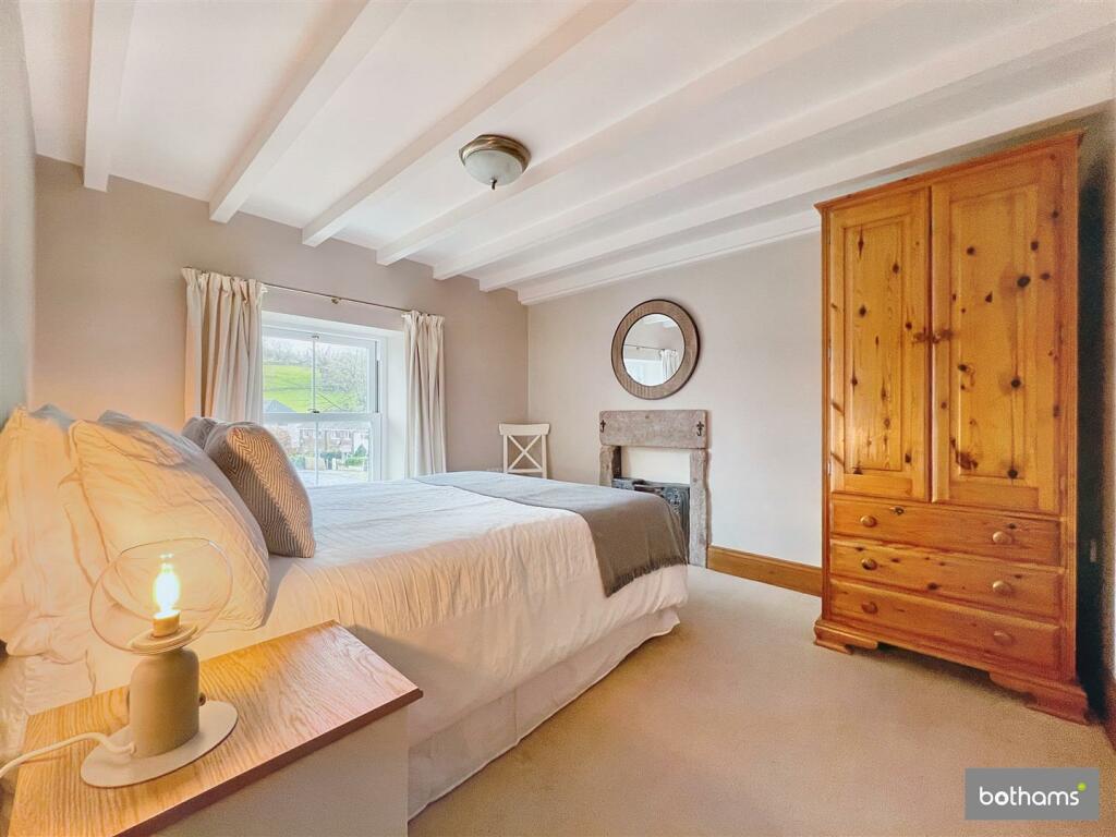 bedroom2