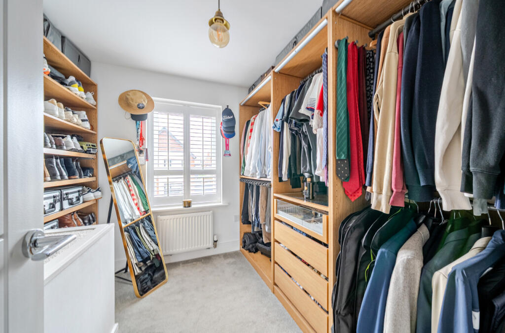 1339786-17-68a611...