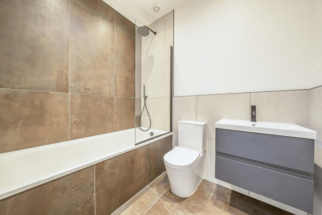 1325892-9-687a702...