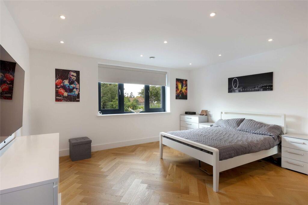 Principal Bedroom