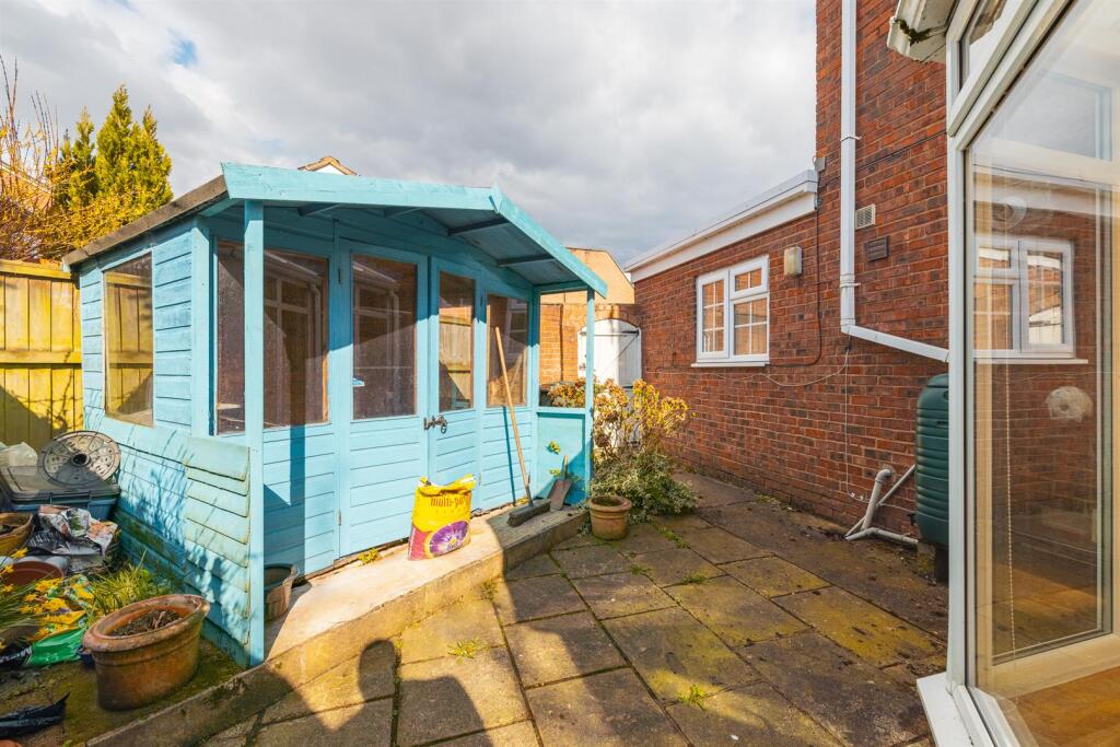 15 Old Farm Close-17.jpg