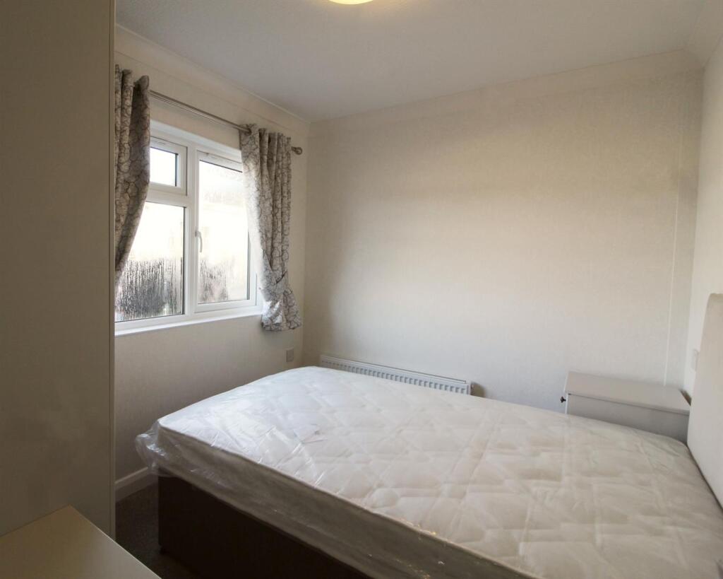 eSecond Bedroom.jpg