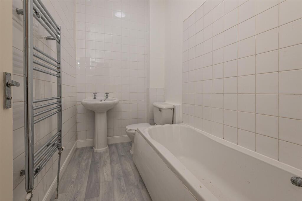 19 - 18 Claremont Street HX6 2PD.jpg