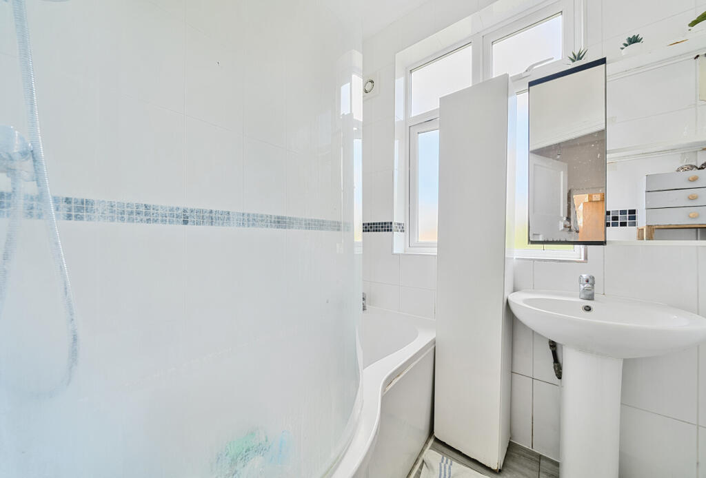 24-681a1bf28d076-...