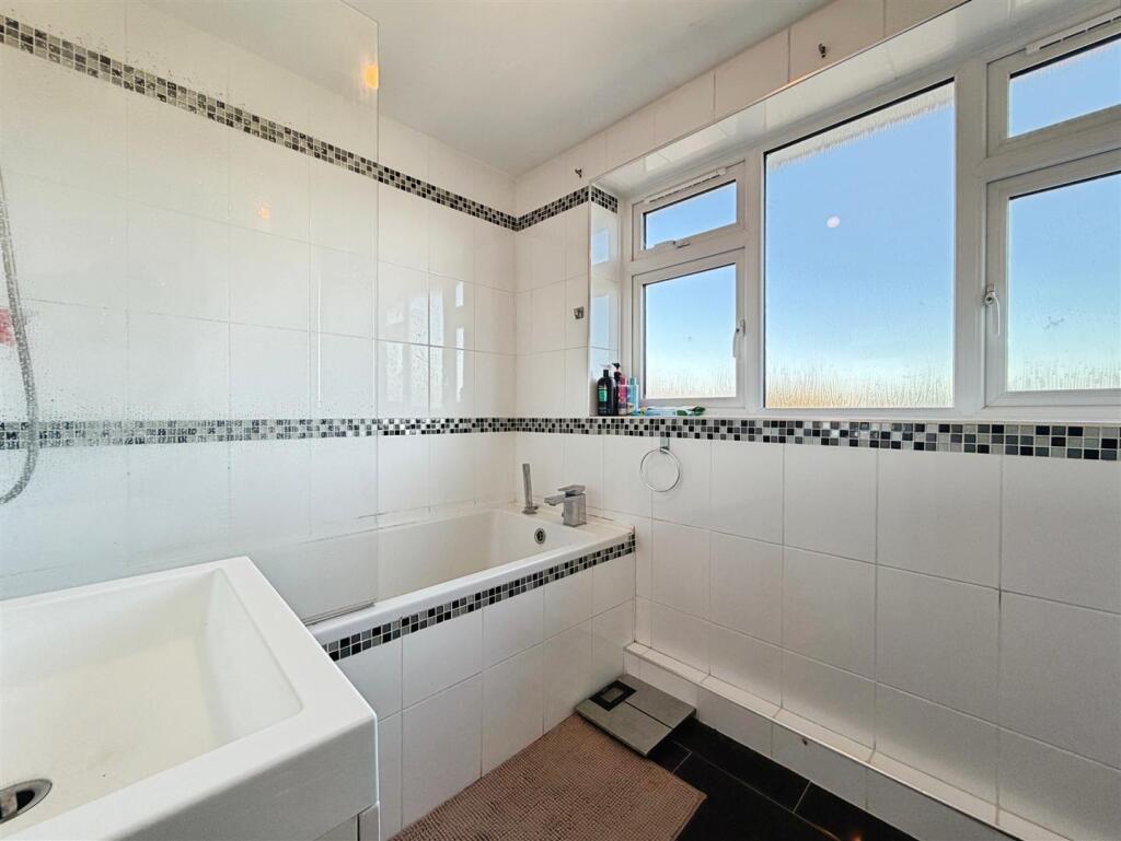 44e4c21e--4E0D-A35C-74C0DAA4C3B3-66107-00001A973E1