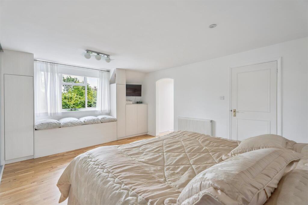 Principal Bedroom