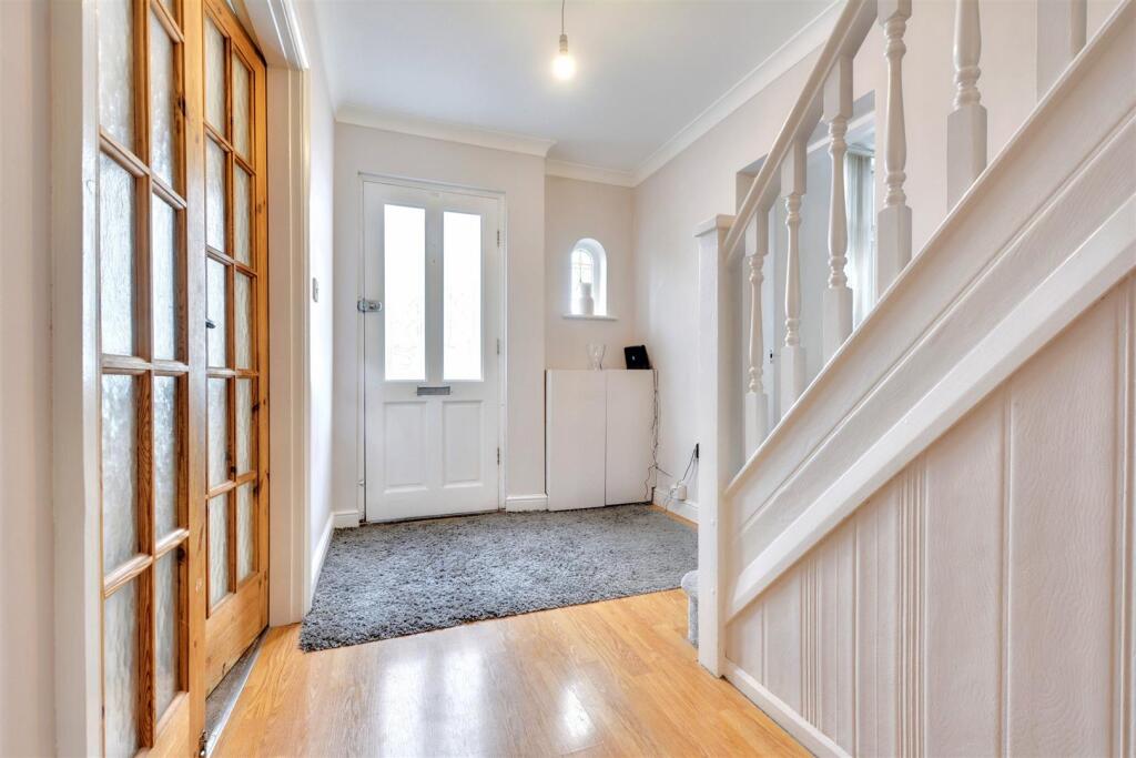 Entrance Hall_2.jpeg