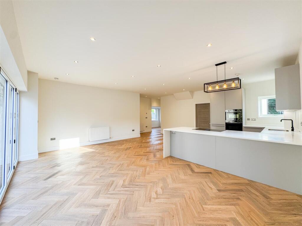 Kitchen/Diner/Living