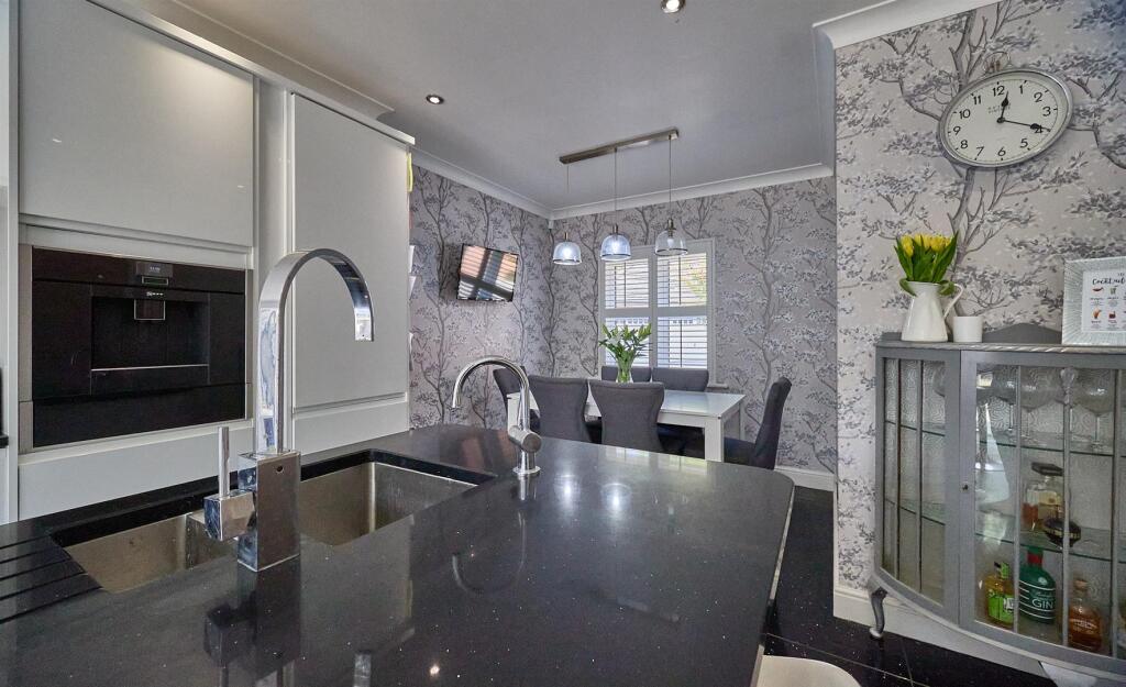 Large Open Plan Kitchen/Diner